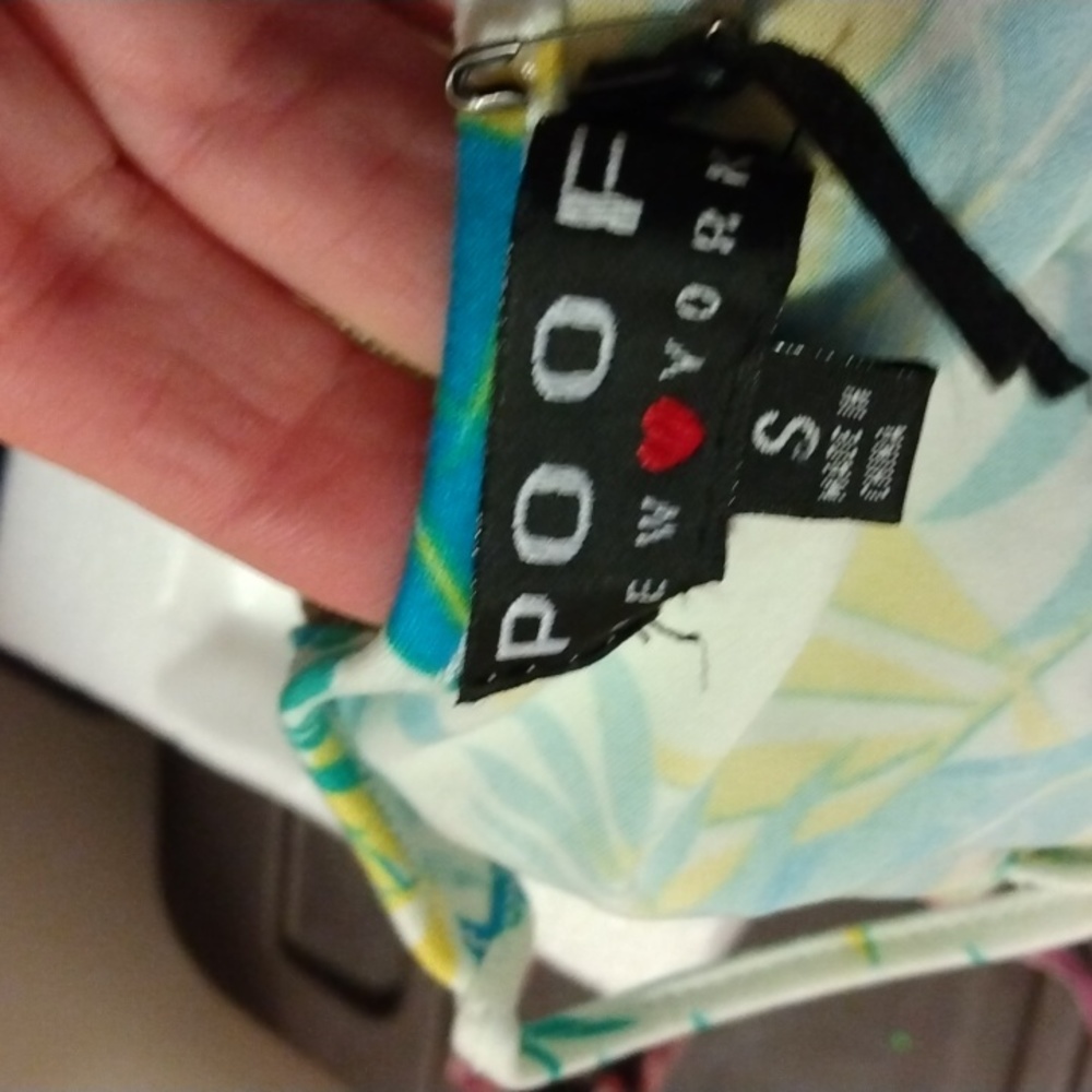 Poof Small tank, spaghetti straps and tie at front hem. Cotton/poly/stretch, EUC - Picture 3 of 5